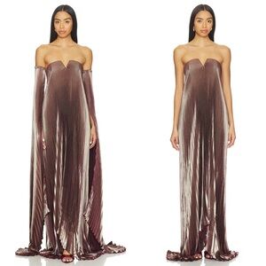 L'IDEE Black Tie Gown With Drama Sleeves Amaro Shine
size US 4 NEW! with tags!